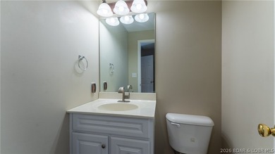 Hard-to-find end-unit townhome in the heart of Lake Ozark with - photo 21