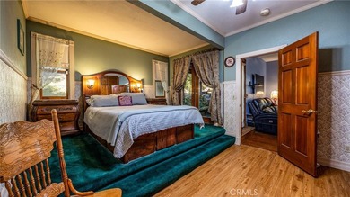 **Victorian Elegance Among the Treetops!** This large custom - photo 21