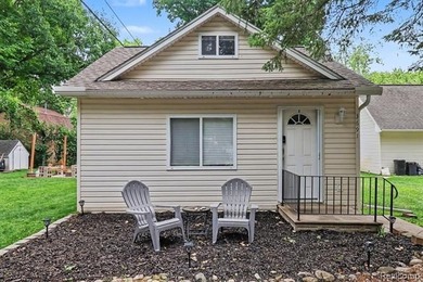 Welcome home to this exceptionally updated and meticulously - photo 1