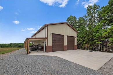 Looking for peace, privacy, and room to roam? This custom-built - photo 4