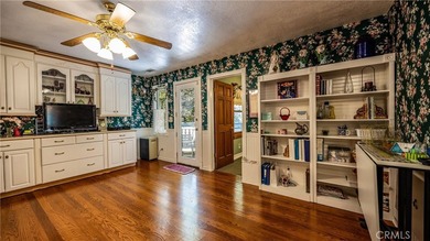 **Victorian Elegance Among the Treetops!** This large custom - photo 27