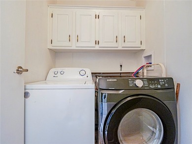 Well-maintained 2BR/2BA home with 1,466 sq ft under air - photo 32