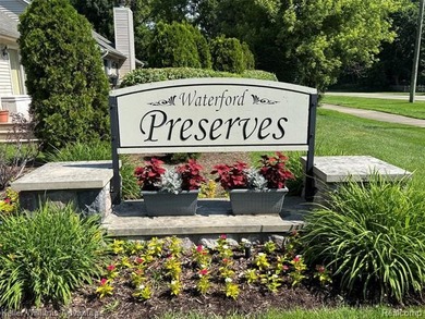 Welcome to this fabulous detached ranch condo in highly - photo 2