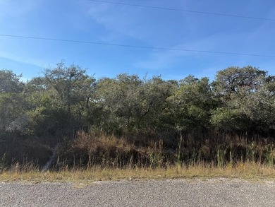 Investment property in a great location right in the center of - photo 1