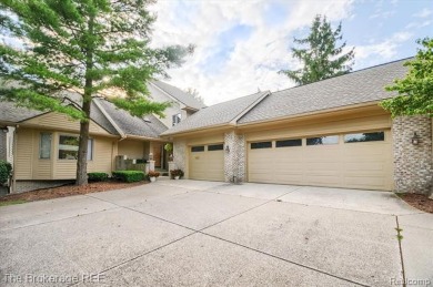 Lake Condo For Sale in Grand Blanc, Michigan