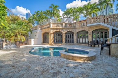 Situated on iconic South Miami Avenue, this exceptional luxury - photo 8