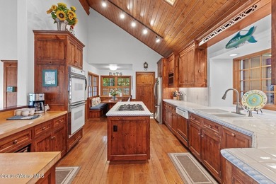 Spectacular Hayden Lake WATERFRONT living with sweeping Southern - photo 17