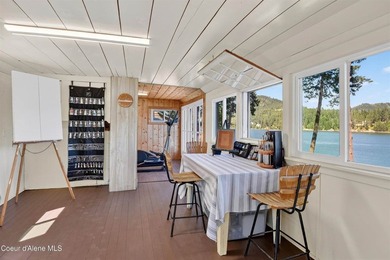 Over 200 feet of Hayden Lake frontage on the coveted close side - photo 24