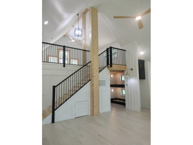 CUSTOM PRIVATE ONE OF A KIND NEW CONSTRUCTION W/ POSSIBLE DOCK - photo 4