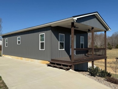 Lake Home For Sale in Burkesville, Kentucky