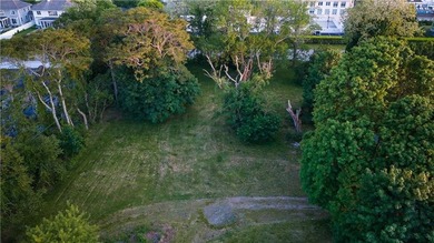 Nestled at the western end of Willow Lane in North Portsmouth - photo 13