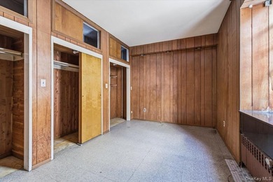 A rare opportunity to acquire a fully vacant mixed-use building - photo 19