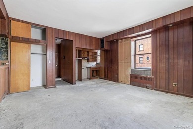 A rare opportunity to acquire a fully vacant mixed-use building - photo 22
