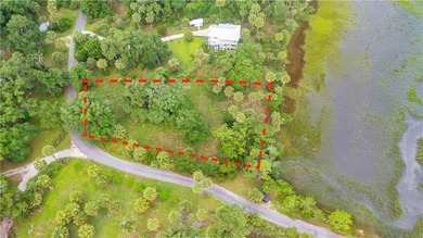Spacious 1.03 acre marsh front lot located on Seabreeze Island - photo 4