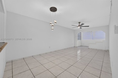 Beautifully remodeled and spacious 2-bedroom, 2-bathroom condo - photo 5