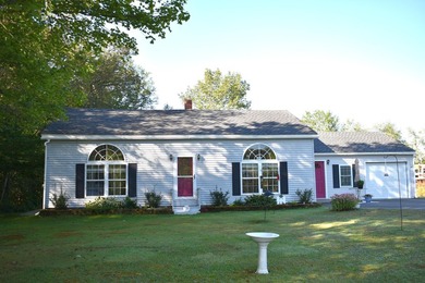 Welcome to this beautiful, sun-filled home designed for both - photo 3