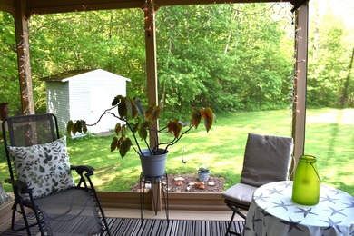 Welcome to this beautiful, sun-filled home designed for both - photo 6