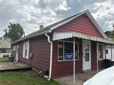 Was Section 8 rental assistance -(was rented at $712.00 +) - photo 2