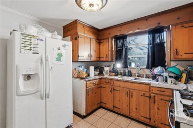 This spacious 3 bedroom, 2 bath home in Avondale features a - photo 9