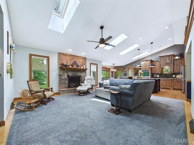 Quality construction, space, and gorgeous views all wrapped in - photo 13