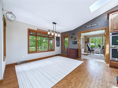 Quality construction, space, and gorgeous views all wrapped in - photo 15
