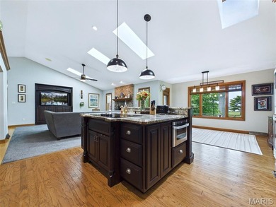 Quality construction, space, and gorgeous views all wrapped in - photo 16