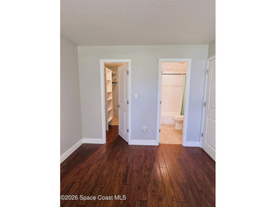 Island Living Just 5 Minutes To The Beach. A much sought after - photo 16