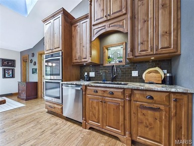 Quality construction, space, and gorgeous views all wrapped in - photo 17