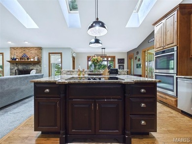 Quality construction, space, and gorgeous views all wrapped in - photo 18