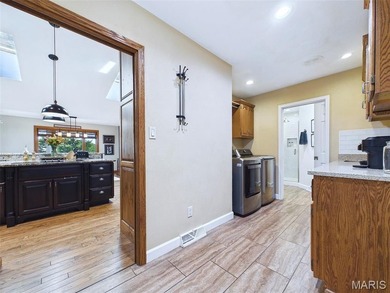 Quality construction, space, and gorgeous views all wrapped in - photo 20