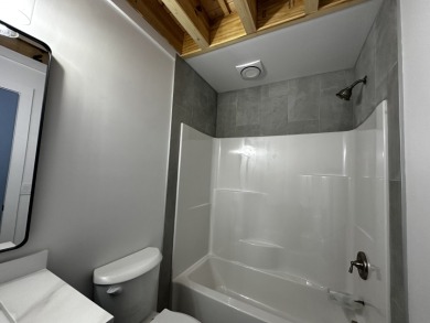 CUSTOM PRIVATE ONE OF A KIND NEW CONSTRUCTION W/ POSSIBLE DOCK - photo 23