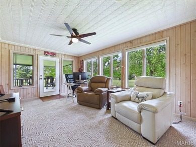 Quality construction, space, and gorgeous views all wrapped in - photo 23