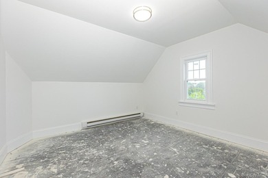 Welcome to this beautifully maintained 3-bedroom, 3-bath - photo 24