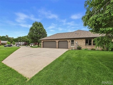 Quality construction, space, and gorgeous views all wrapped in - photo 42