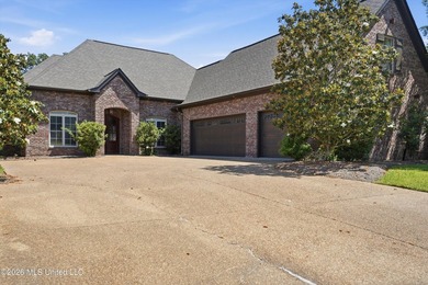 This stunning custom built, one owner home, constructed in 2009 - photo 1
