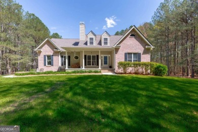 Lake Home For Sale in Senoia, Georgia