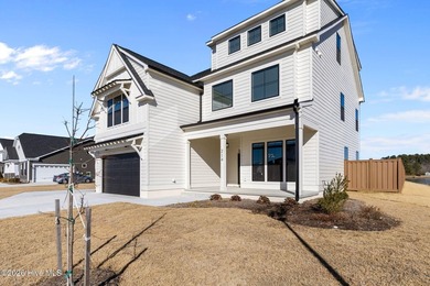 A rare opportunity to own a better-than-new Modern Farmhouse - photo 8