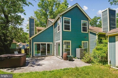 Experience Annapolis living at its finest in this stylish - photo 3