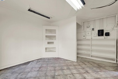 Excellent opportunity to own a versatile commercial property - photo 14