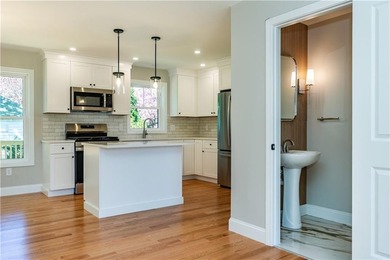 Spectacular and rare new townhome in the desirable Greenwood - photo 16