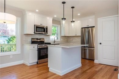 Spectacular and rare new townhome in the desirable Greenwood - photo 17