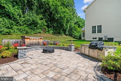 STOP BY AND FALL IN LOVE! OPEN HOUSE ON SUNDAY, 7/28 from 1 - 3 - photo 4