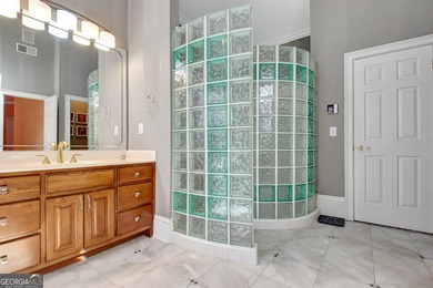 Stunning large Ranch home. No Stairs! Perfect for those who like - photo 26