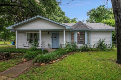 Lake Home For Sale in Gun Barrel City, Texas