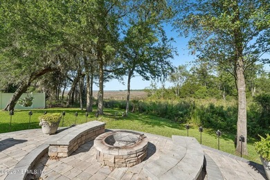 Welcome to your private retreat in the gated community of Herons - photo 3