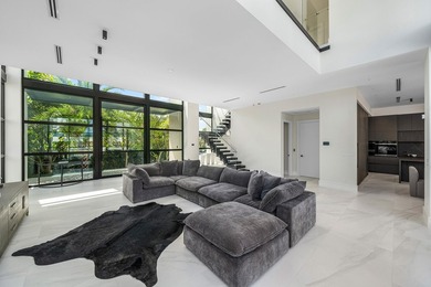 Brand-new waterfront construction in the heart of - photo 10