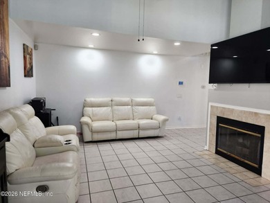In time to beat the summer heat! Well maintained home in the - photo 8