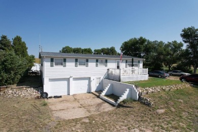 Lake McConaughy Home For Sale in Lemoyne Nebraska