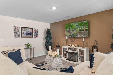 Welcome to this meticulously maintained 3-bedroom, 2-bath home - photo 11