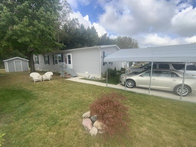 (private lake, pond, creek) Home For Sale in Jackson Michigan